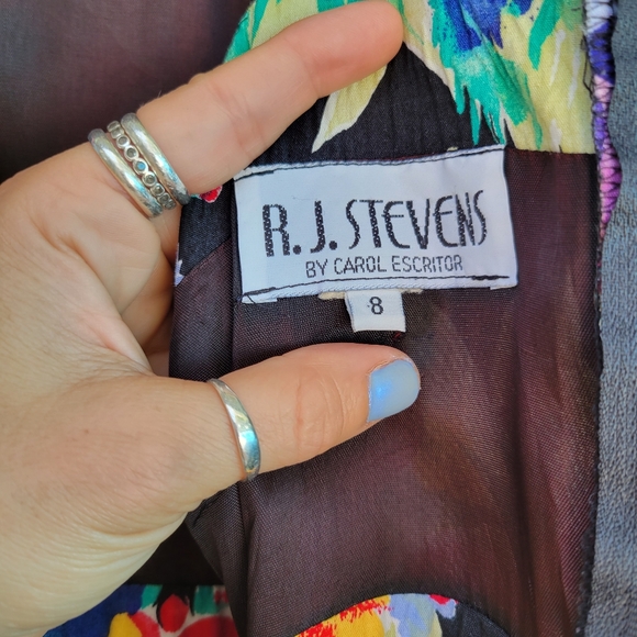 RARE VINTAGE 90s R.J. STEVENS Floral Peekaboo Back Floral Culotte Jumpsu… - Picture 16 of 16